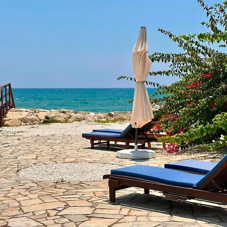 Ferienhaus Beachfront 3bdr House Gated Estate *