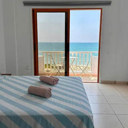 Beachfront 3bdr House Gated Estate Ferienhaus *