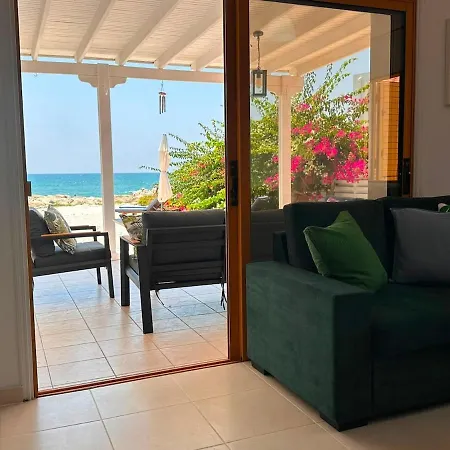 Ferienhaus Beachfront 3bdr House Gated Estate *