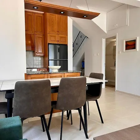 Ferienhaus Beachfront 3bdr House Gated Estate Meneou